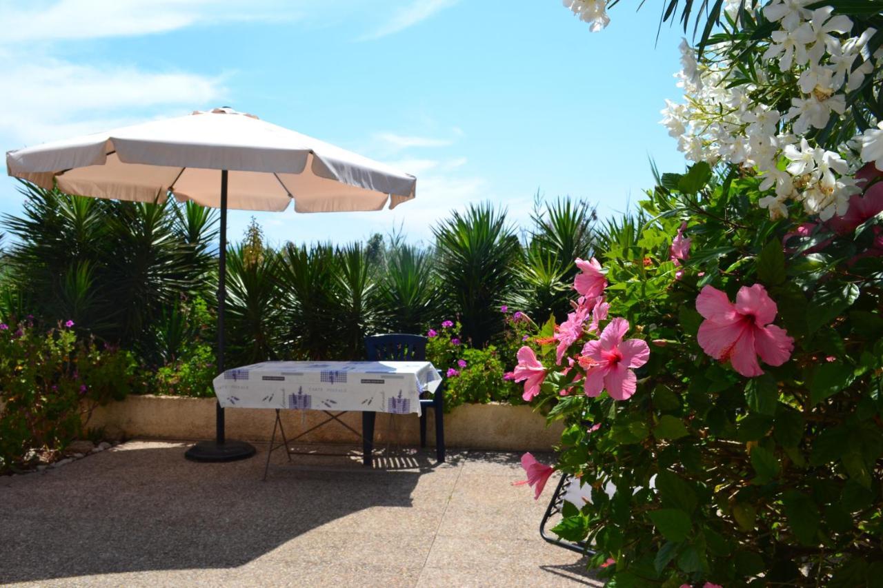 Casa Alexandra Apartment Les Deveses Luaran gambar