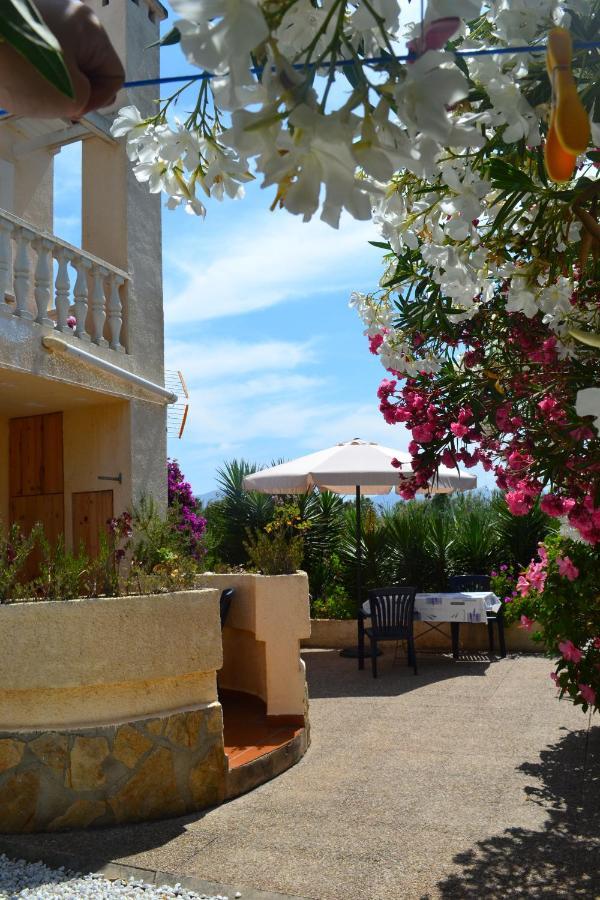 Casa Alexandra Apartment Les Deveses Luaran gambar